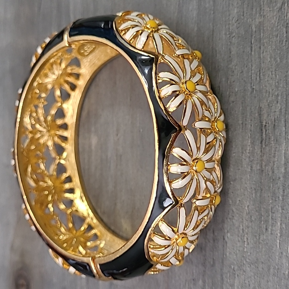 Joan Rivers Daisy Chain Bracelet